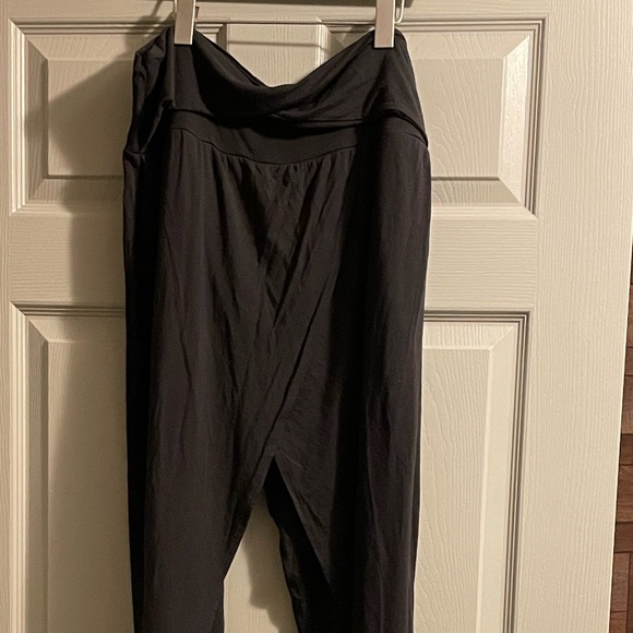 Athleta Black Pants - Picture 4 of 5